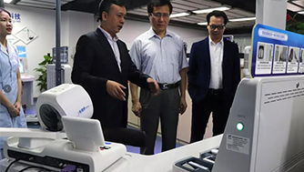 中國(guó)衛(wèi)生信息與健康醫(yī)療大數(shù)據(jù)學(xué)會(huì)會(huì)長(zhǎng)金小桃博士蒞臨深圳攜康考察指導(dǎo)