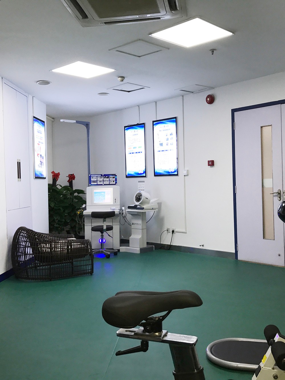 南山蛇口招商派出所 南山蛇口招商派出所攜康健康檢測一體機照片2