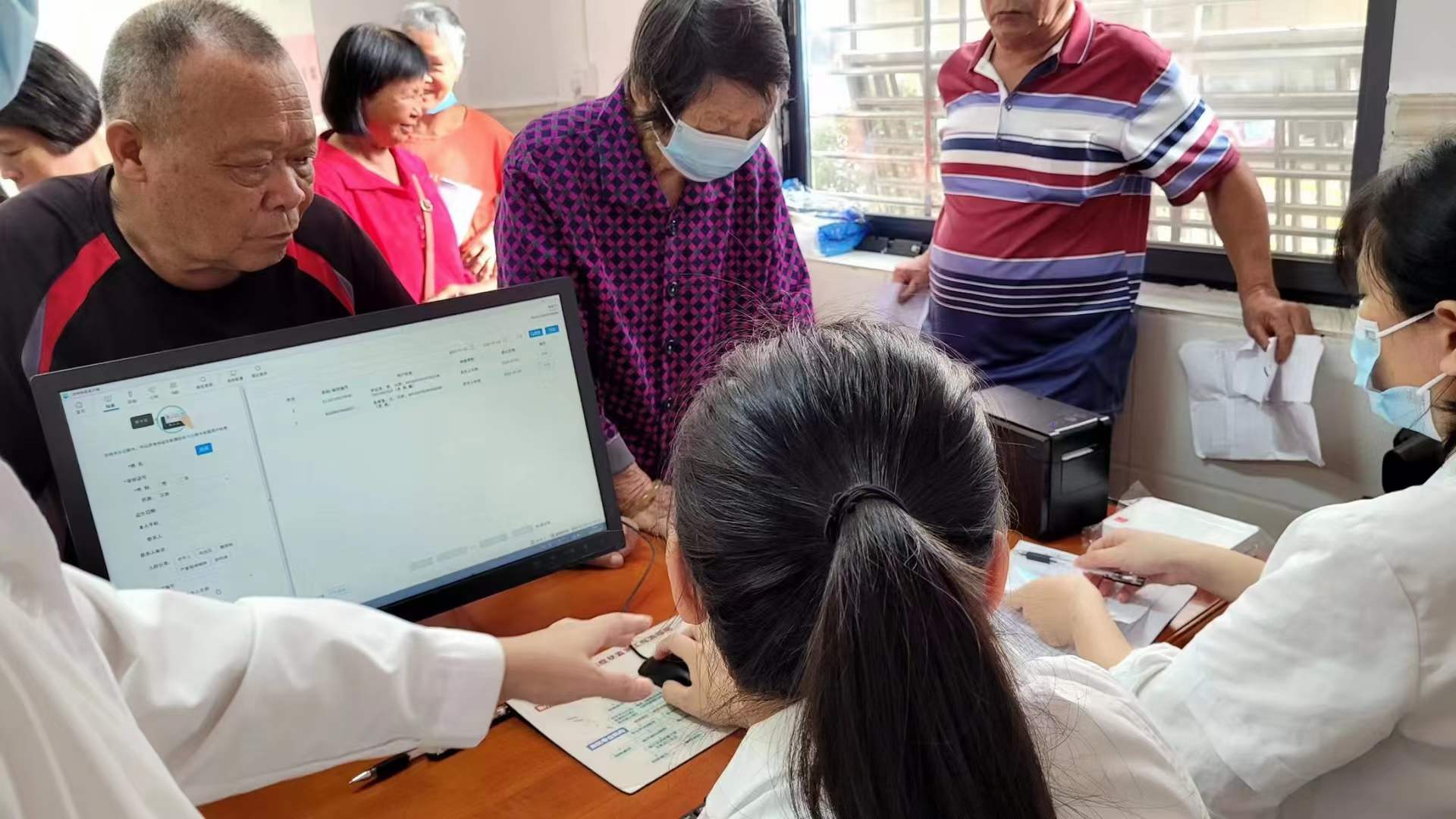 梅州華城醫(yī)院關(guān)愛老年人健康 梅州華城醫(yī)院關(guān)愛老年人健康